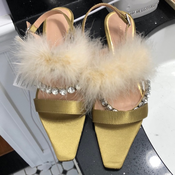NWT Zara Feather Crystal Sandals.